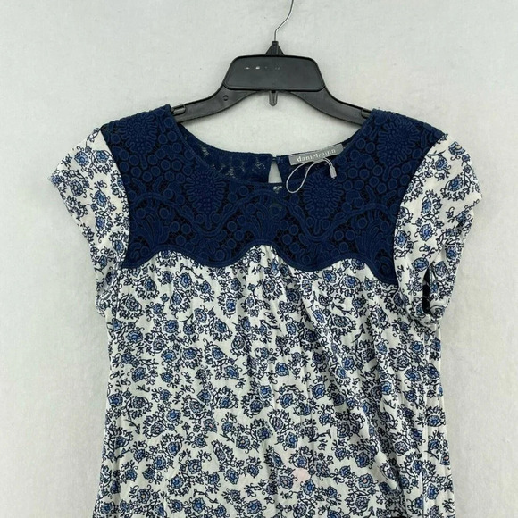 Daniel Rainn Top Women Sz S Blue Floral Boho Stretch Lace Trim Neck Short Sleeve - Picture 9 of 12